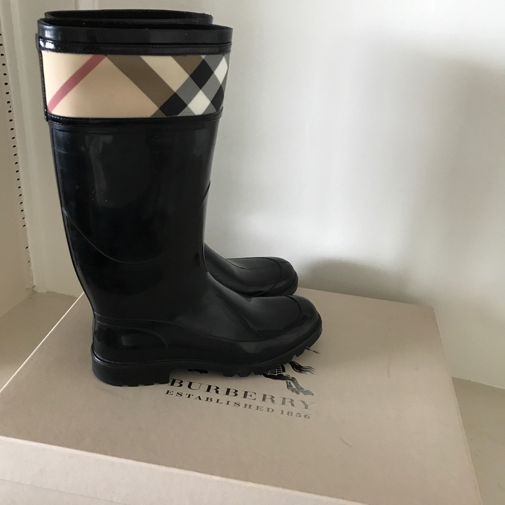 Gorgeous Black Tall Burberry Rain Boots
